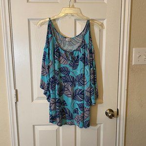 AVENUE Cold Shoulder Top